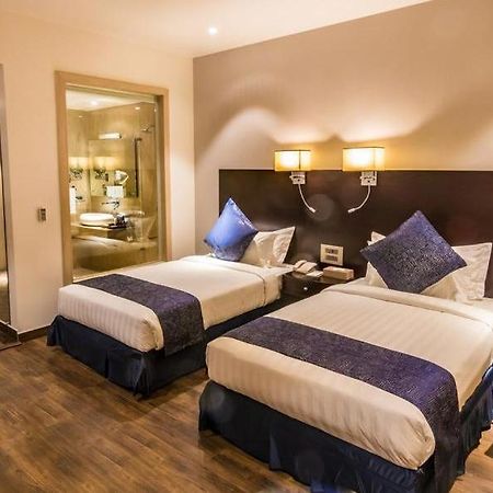 מוראדאבאד Amara Gateway Hotel מראה חיצוני תמונה