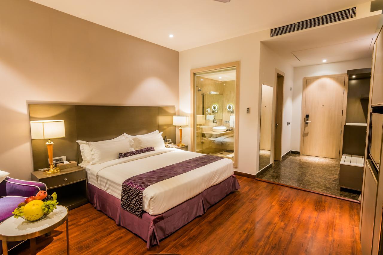 מוראדאבאד Amara Gateway Hotel מראה חיצוני תמונה
